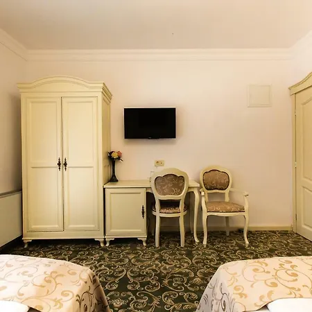 Pensionat Ave, Alba! 4*